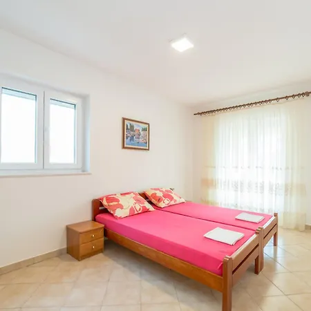 Appartement Lucic *